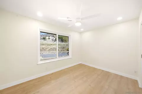 Bedroom - 2073 Willow Gln, Fallbrook, CA 92028 photo 10 of 11