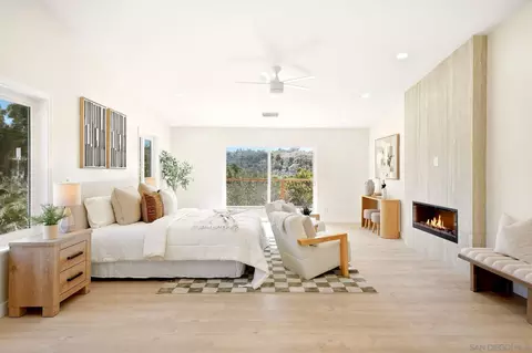 Bedroom - 2073 Willow Gln, Fallbrook, CA 92028 photo 1 of 11