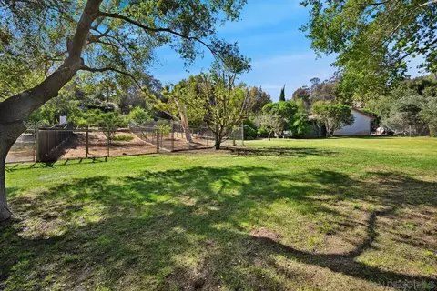 Exterior - 4488 La Canada, Fallbrook, CA 92028 photo 5 of 23