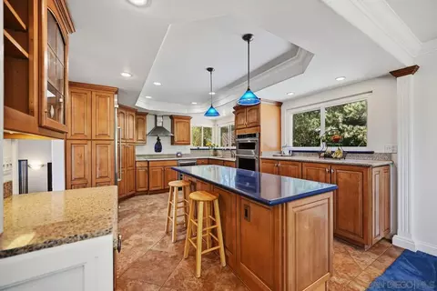 Kitchen - 4488 La Canada, Fallbrook, CA 92028 photo 2 of 4