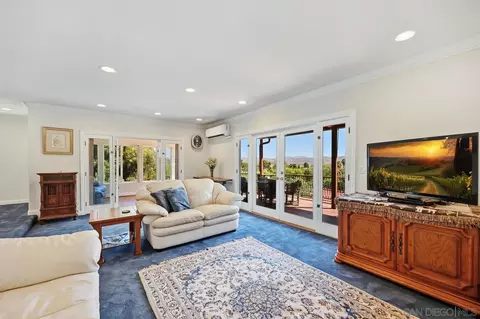 Living - 4488 La Canada, Fallbrook, CA 92028 photo 2 of 2