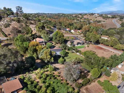 View/Area - 4488 La Canada, Fallbrook, CA 92028 photo 4 of 7