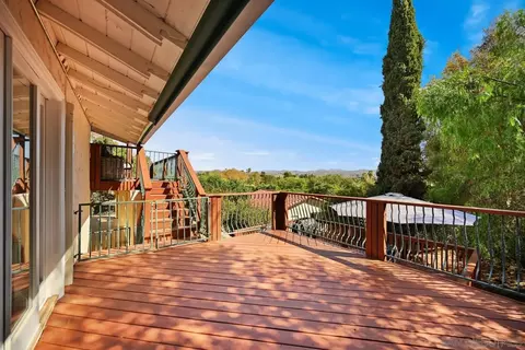 Exterior - 4488 La Canada, Fallbrook, CA 92028 photo 9 of 23
