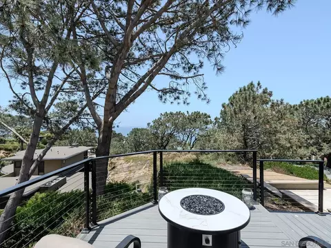 Exterior - 390 Hidden Pines Rd, Del Mar, CA 92014 photo 9 of 15