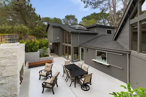 Exterior - 390 Hidden Pines Rd, Del Mar, CA 92014 photo 8 of 15
