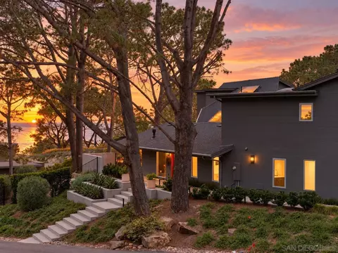 Exterior - 390 Hidden Pines Rd, Del Mar, CA 92014 photo 11 of 15