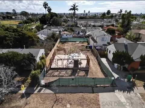1367 Diamond, San Diego, CA 92109