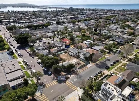 1367 Diamond, San Diego, CA 92109
