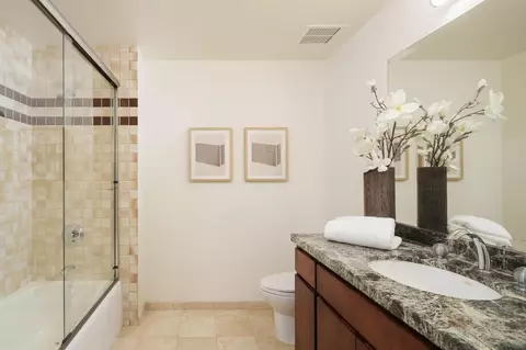 Bath - 779 Barbara Ave, Solana Beach, CA 92075 photo 3 of 4