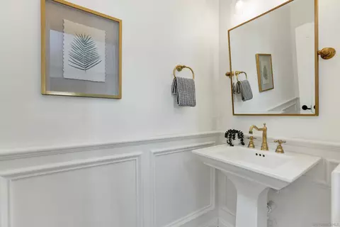 Bath - 4350 Milano Way, Oceanside, CA 92057 photo 1 of 6