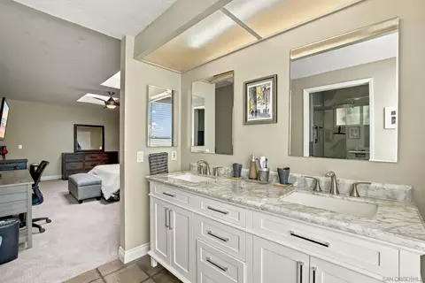 Bath - 17824 Villamoura Dr, Poway, CA 92064 photo 5 of 6