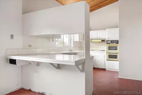 Kitchen - 8384 Sugarman Dr, La Jolla, CA 92037 photo 3 of 3