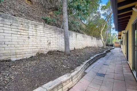 Exterior - 8384 Sugarman Dr, La Jolla, CA 92037 photo 4 of 7