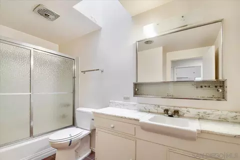 Bath - 8384 Sugarman Dr, La Jolla, CA 92037 photo 2 of 4