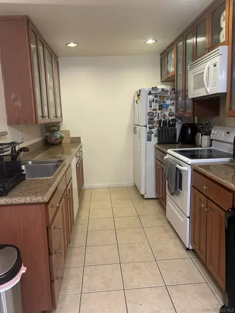 Kitchen - 150 Chambers #2, El Cajon, CA 92020 photo 1 of 4