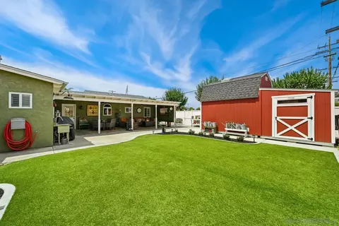 Exterior - 950 Spinel, El Cajon, CA 92021 photo 8 of 9