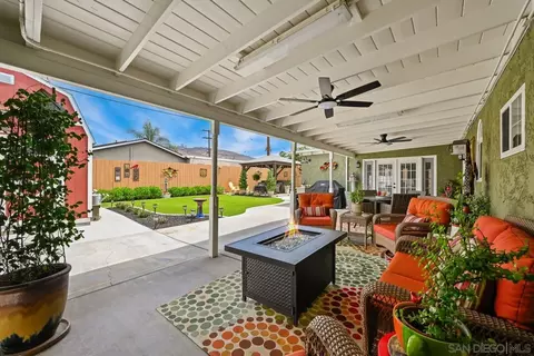 Exterior - 950 Spinel, El Cajon, CA 92021 photo 3 of 9