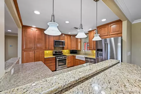 Kitchen - 950 Spinel, El Cajon, CA 92021 photo 1 of 4