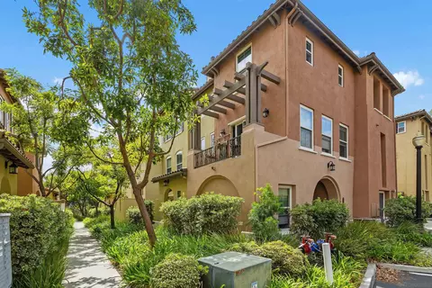 2674 Escala Cir, San Diego, CA 92108