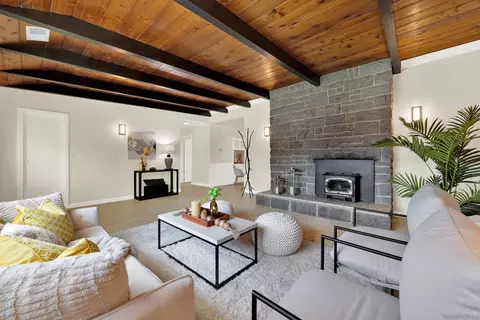 Living - 14382 Poway Rd, Poway, CA 92064 photo 5 of 5