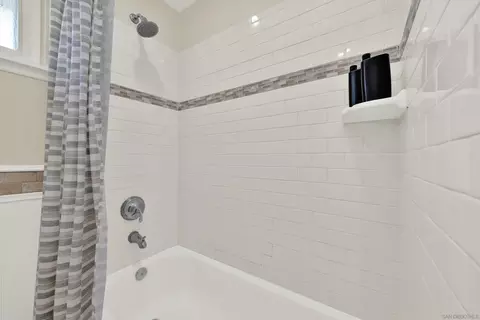 Bath - 14382 Poway Rd, Poway, CA 92064 photo 5 of 7