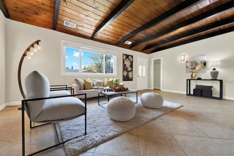 Living - 14382 Poway Rd, Poway, CA 92064 photo 4 of 5