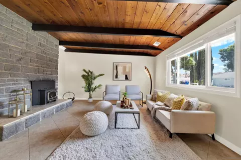 Living - 14382 Poway Rd, Poway, CA 92064 photo 3 of 5