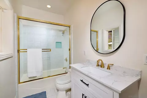 Bath - 18151 Old Coach Rd, Poway, CA 92064 photo 6 of 6