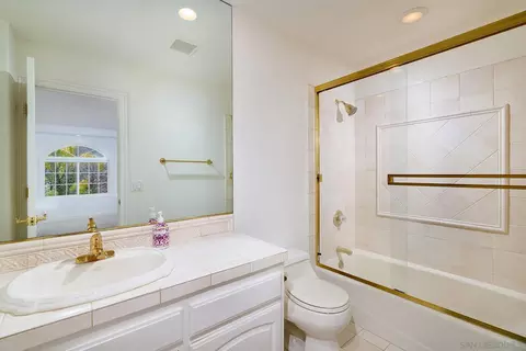 Bath - 18151 Old Coach Rd, Poway, CA 92064 photo 5 of 6