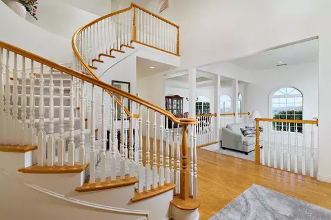 Entry Way - 18151 Old Coach Rd, Poway, CA 92064 photo 1 of 2
