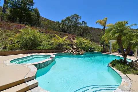 Exterior - 18151 Old Coach Rd, Poway, CA 92064 photo 12 of 15