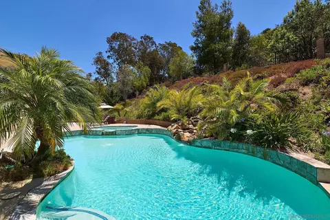 Exterior - 18151 Old Coach Rd, Poway, CA 92064 photo 8 of 15