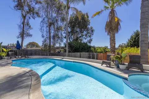 Exterior - 2821 Macdonald, Oceanside, CA 92054 photo 7 of 12