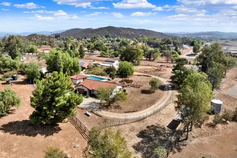 View/Area - 20119 Para Siempre Vis, Ramona, CA 92065 photo 3 of 4