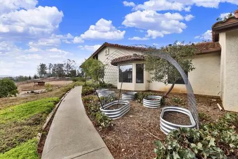 Exterior - 20119 Para Siempre Vis, Ramona, CA 92065 photo 5 of 15