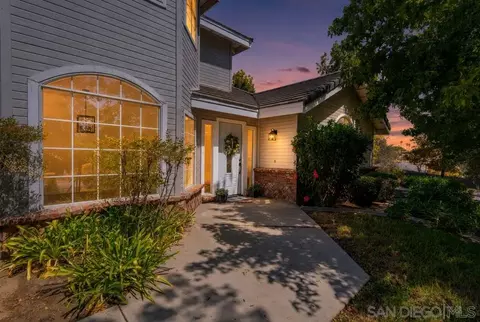 Exterior - 1474 Via Encinos, Fallbrook, CA 92028 photo 4 of 4