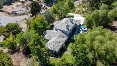 View/Area - 1474 Via Encinos, Fallbrook, CA 92028 photo 3 of 3