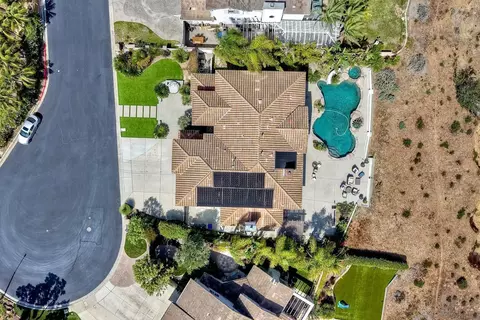 View/Area - 1651 Bella Laguna Ct, Encinitas, CA 92024 photo 3 of 7