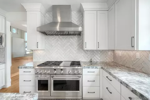 Kitchen - 1651 Bella Laguna Ct, Encinitas, CA 92024 photo 3 of 4
