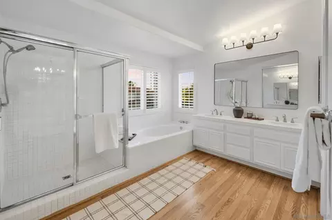 Bath - 4560 Avenida Privado, Oceanside, CA 92057 photo 5 of 8