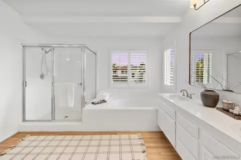 Bath - 4560 Avenida Privado, Oceanside, CA 92057 photo 6 of 8