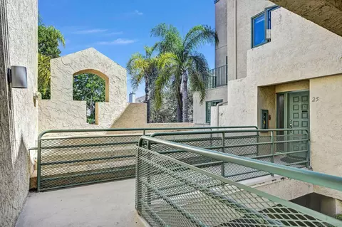 8148 Avenida Navidad #25, San Diego, CA 92122