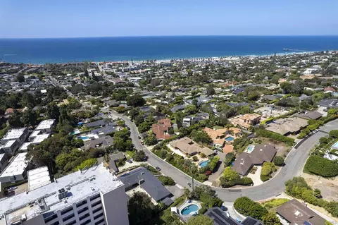 View/Area - 2435 Paseo Dorado, La Jolla, CA 92037 photo 3 of 6