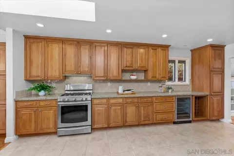Kitchen - 730 Doris, Encinitas, CA 92024 photo 4 of 4