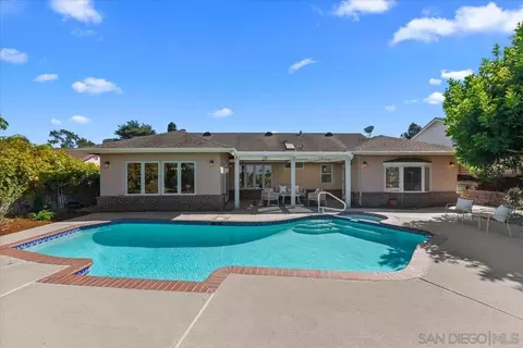 Exterior - 730 Doris, Encinitas, CA 92024 photo 3 of 6