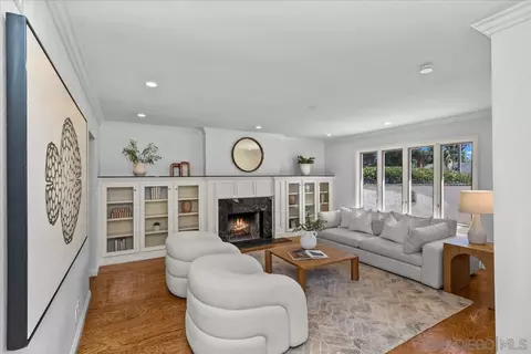 Living - 730 Doris, Encinitas, CA 92024 photo 2 of 4