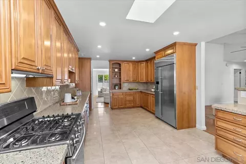Kitchen - 730 Doris, Encinitas, CA 92024 photo 2 of 4