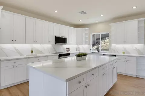 Kitchen - 1302 La Presa Ave, Spring Valley, CA 91977 photo 2 of 6