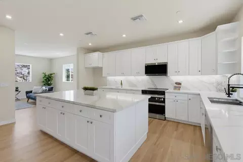 Kitchen - 1302 La Presa Ave, Spring Valley, CA 91977 photo 3 of 6
