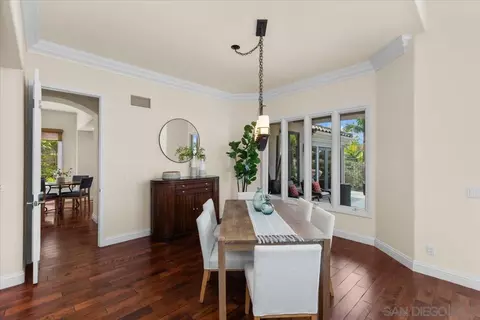 Dining - 1601 Starling Ct, Carlsbad, CA 92011 photo 2 of 5